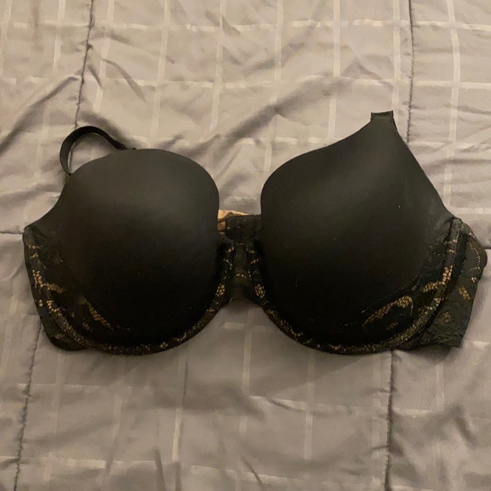 Wacoal Black underwire contour Bra 40DD style 853347
